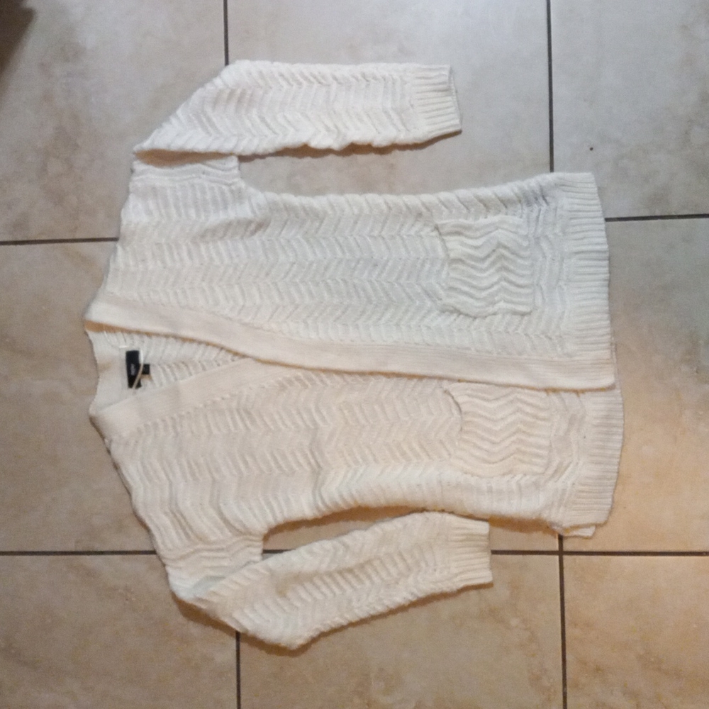 Mossimo White Cardigan with Pocketa